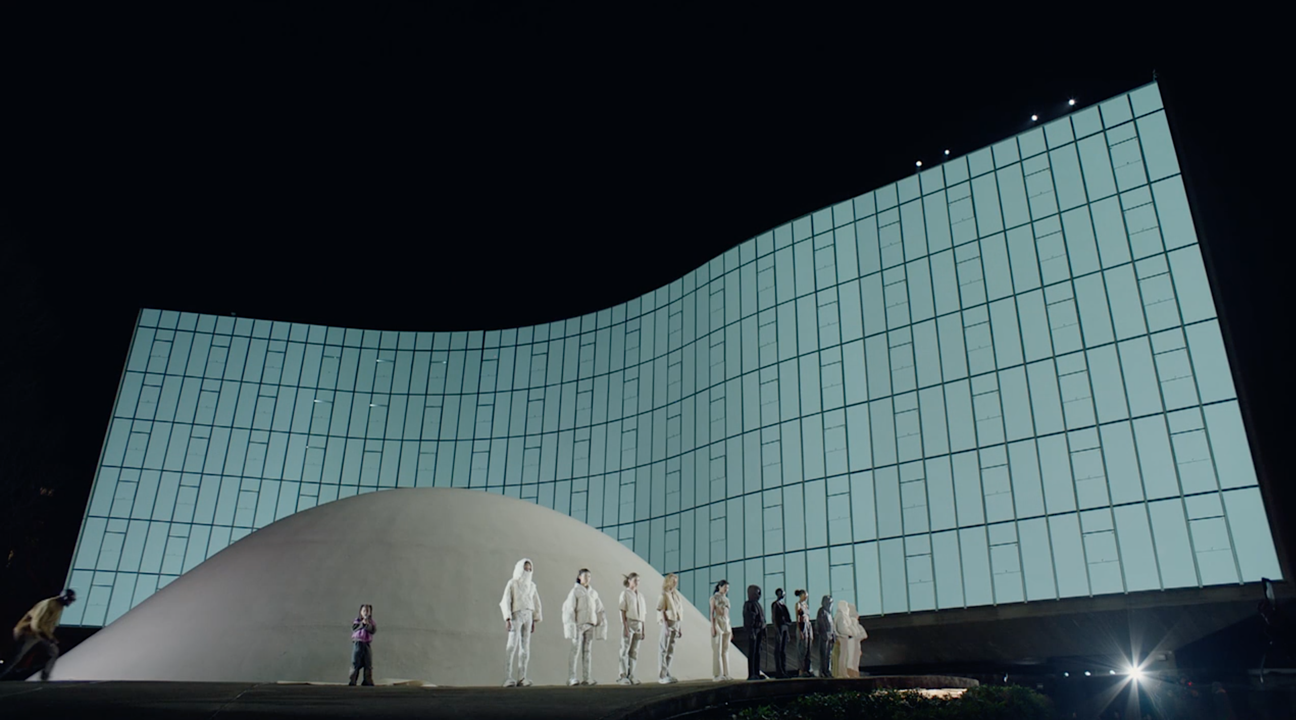 Yeezy show Paris Fashion Week Modulo Pi